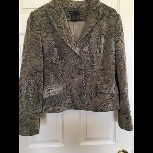 Beautiful blazer that I have no words for